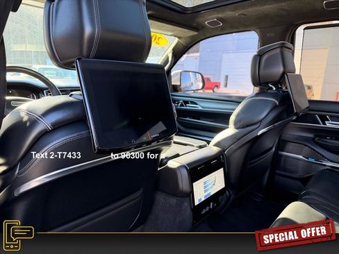 Used 2022 Jeep Grand Wagoneer Series II image 13