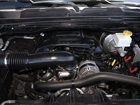 Used 2021 RAM 1500 Laramie AWD/4WD image 29