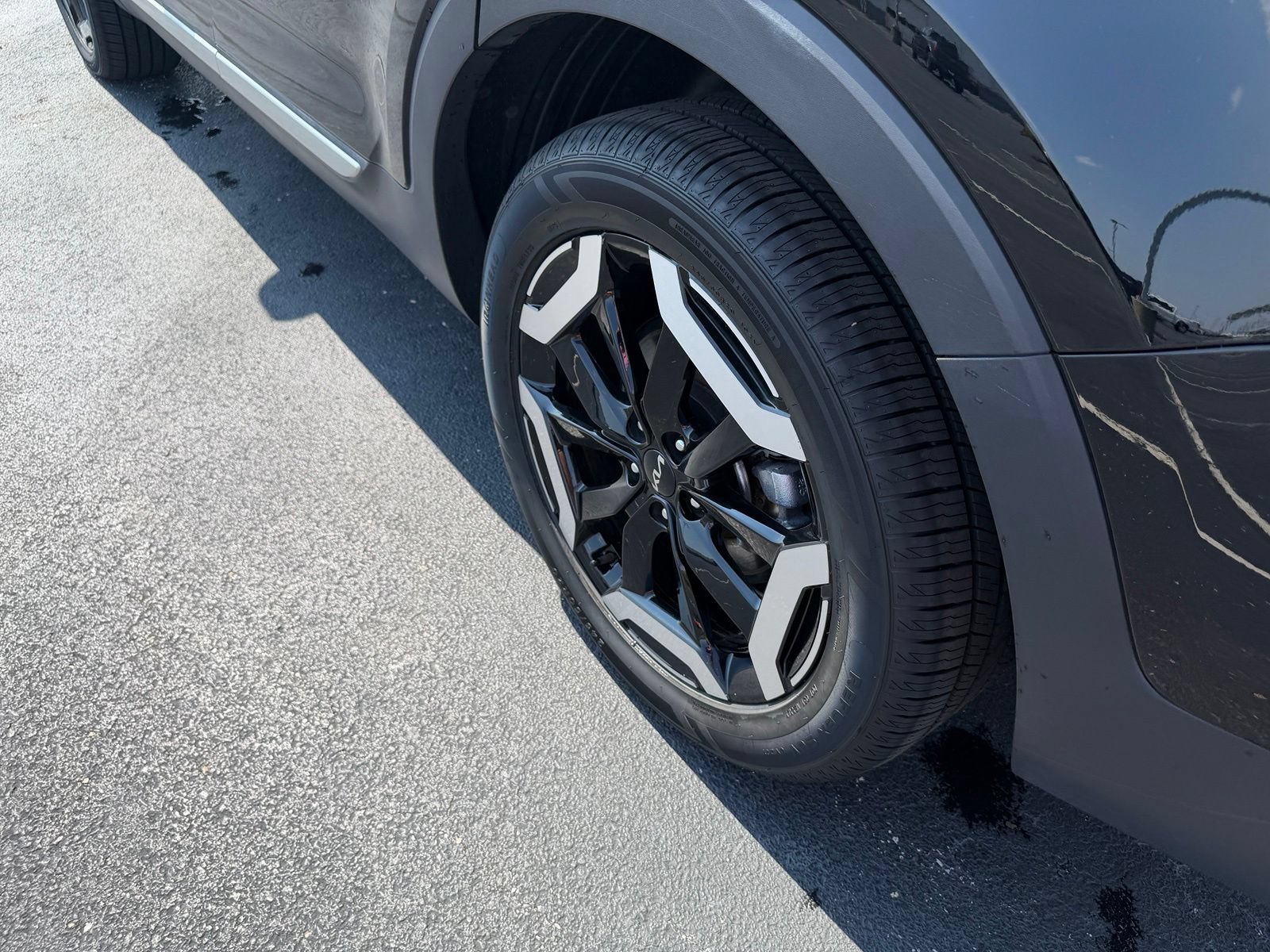 Used 2025 Kia Telluride S FWD image 10