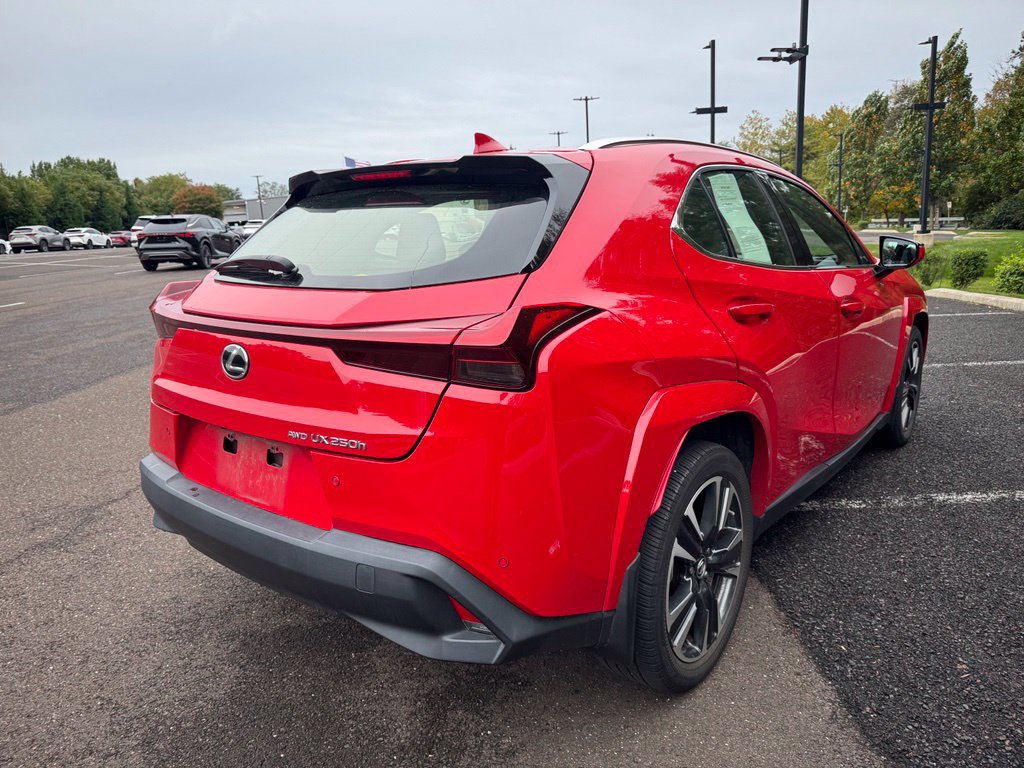 Used 2023 Lexus UX 250h AWD w/ Accessory Package (Z1) image 4