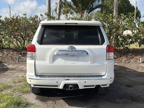 Used 2013 Toyota 4Runner SR5 w/ Convenience Pkg RWD image 8
