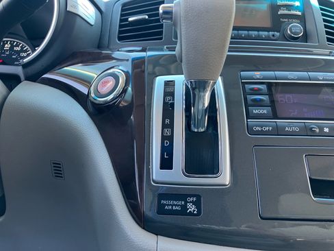 Used 2014 Nissan Quest SV FWD image 18