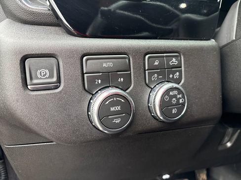 Certified 2026 GMC Sierra 1500 SLT AWD/4WD image 20