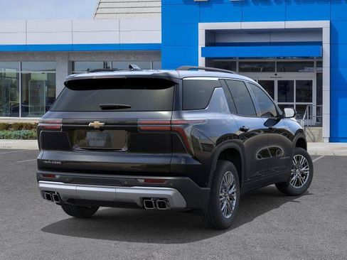 New 2027 Chevrolet Traverse LT w/ LPO, Floor Liner Package FWD image 28