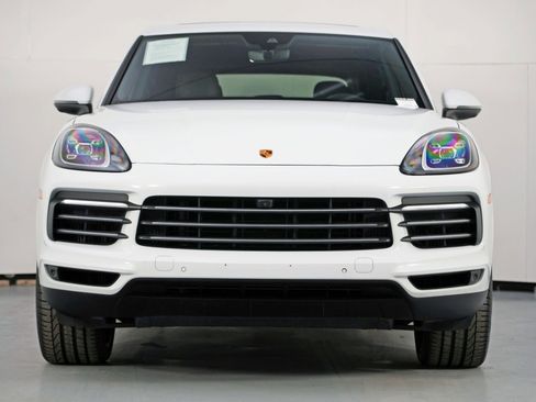 Used 2023 Porsche Cayenne Platinum Edition w/ Premium Package image 7