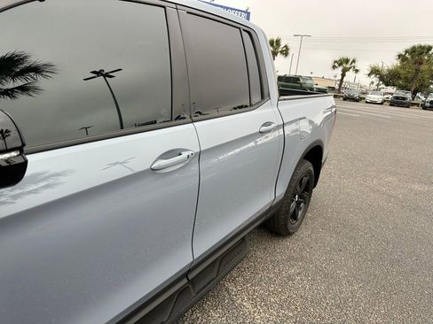 Used 2022 Honda Ridgeline Black Edition image 12