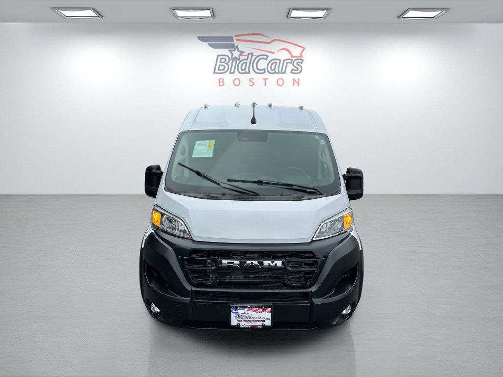 Used 2024 RAM ProMaster 2500 w/ Convenience Group FWD image 2