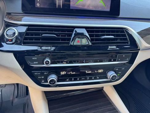 Used 2019 BMW 540i xDrive w/ Convenience Package AWD/4WD image 37