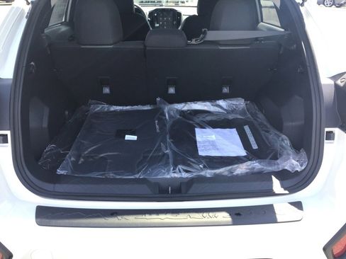 Used 2024 Subaru Crosstrek 2.0i Premium image 15