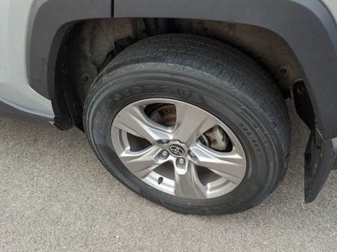 Used 2023 Toyota RAV4 XLE image 5