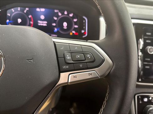 Used 2023 Volkswagen Atlas SE w/ Black Wheel Package FWD image 15