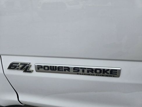 Used 2019 Ford F250 XL w/ Power Equipment Group AWD/4WD image 7
