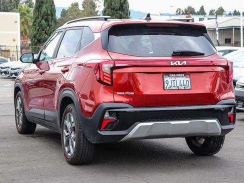 Certified 2024 Kia Seltos S FWD image 7