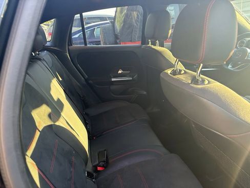 Used 2022 Mercedes-Benz GLA 250 4MATIC image 4