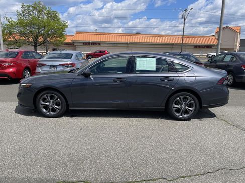 Used 2023 Honda Accord EX image 18
