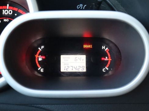 Used 2010 Toyota Matrix image 42