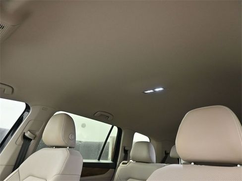 New 2026 Volkswagen Atlas SE image 2