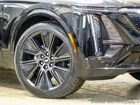 New 2025 Cadillac Lyriq Sport w/ LPO, Floor Liner Package image 3