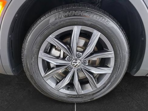 Certified 2023 Volkswagen Tiguan SE AWD/4WD image 9