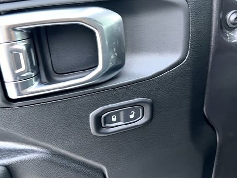 New 2026 Jeep Gladiator Sport image 11