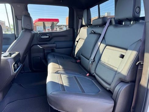 Used 2021 GMC Sierra 1500 Denali w/ Denali Premium Package AWD/4WD image 10
