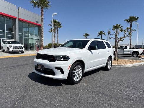 Used 2025 Dodge Durango GT AWD/4WD image 2