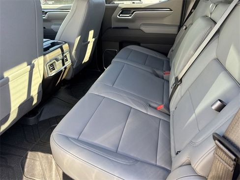 Used 2025 Chevrolet Silverado 1500 LTZ w/ LTZ Premium Package image 22