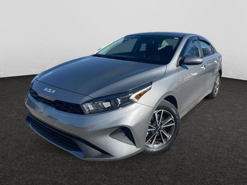 Used 2024 Kia Forte LXS image 1