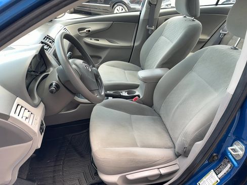 Used 2009 Toyota Corolla LE FWD image 6