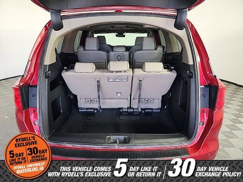 Used 2023 Honda Odyssey Elite image 12