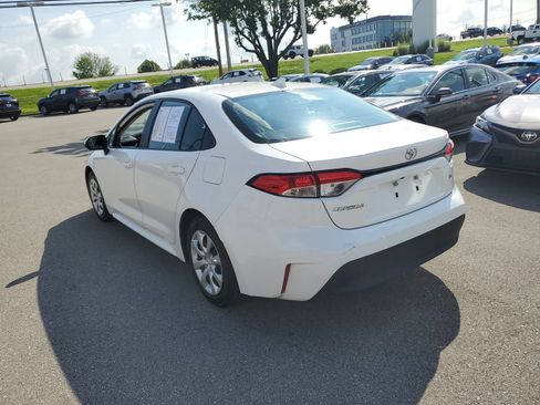 Certified 2024 Toyota Corolla LE FWD image 3