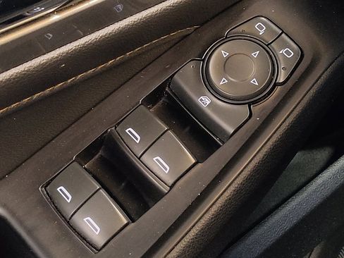 Used 2019 Chevrolet Traverse LS FWD image 27