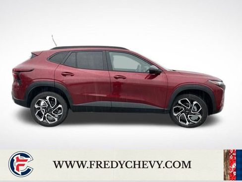 Used 2024 Chevrolet Trax RS w/ Driver Confidence Package image 6