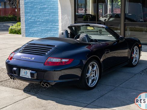 Used 2005 Porsche 911 Carrera S RWD image 38