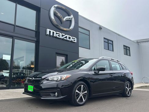 Used 2022 Subaru Impreza Premium image 2