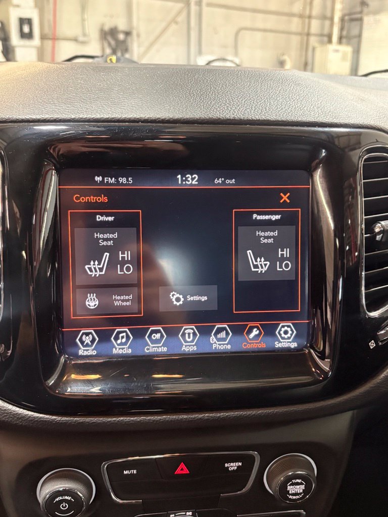 Certified 2018 Jeep Compass Limited AWD/4WD image 11