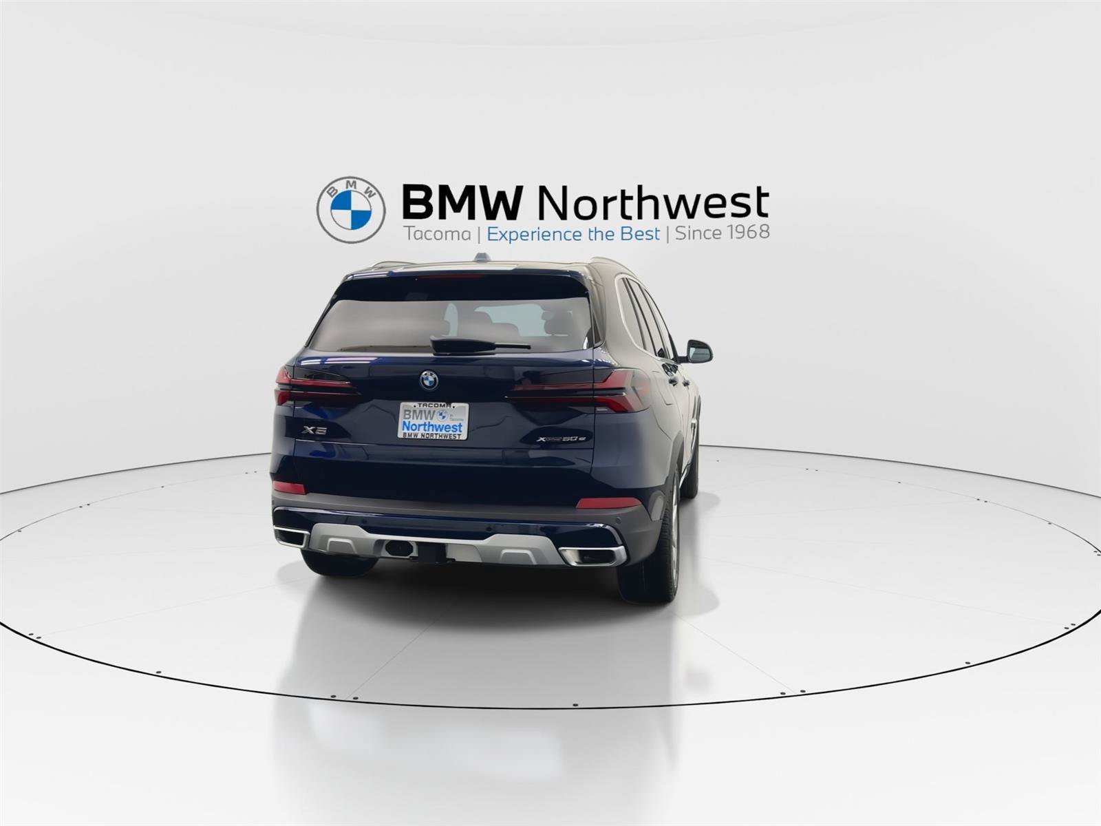 Used 2026 BMW X5 M60i AWD/4WD image 2