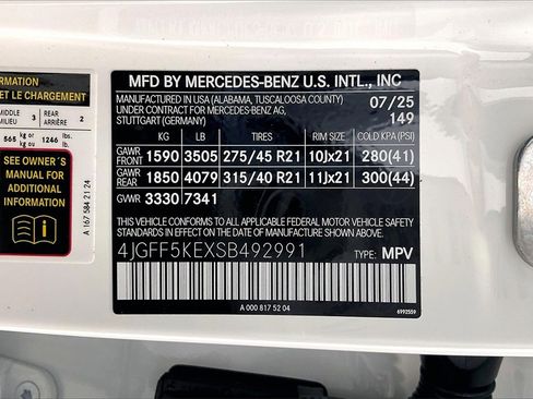 Used 2025 Mercedes-Benz GLS 450 4MATIC image 18