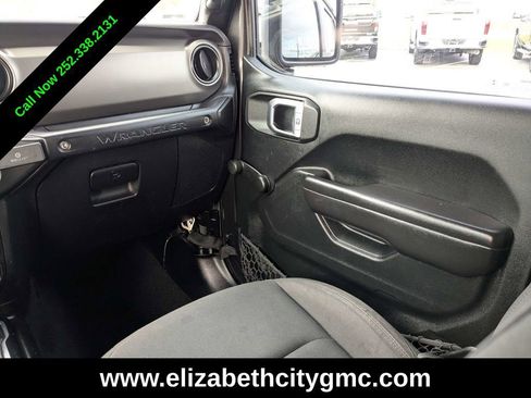 Used 2018 Jeep Wrangler Unlimited Sport image 17