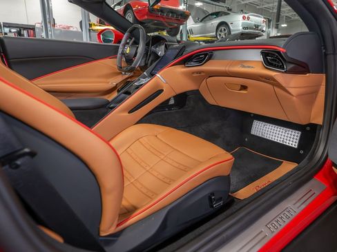 Certified 2024 Ferrari Roma Spider RWD image 20