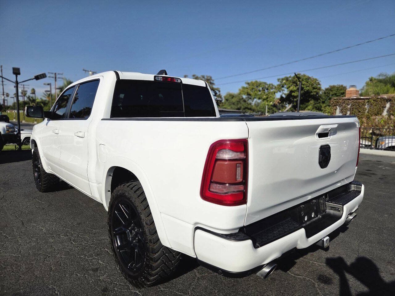 Used 2020 RAM 1500 Laramie RWD image 6