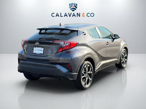 Used 2022 Toyota C-HR XLE image 7