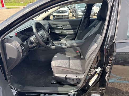 New 2026 Nissan Sentra SV image 9