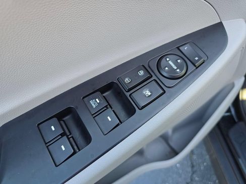 Used 2019 Hyundai Tucson SE FWD image 17