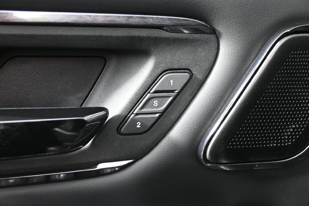 Used 2023 RAM 1500 Limited w/ Night Edition AWD/4WD image 20