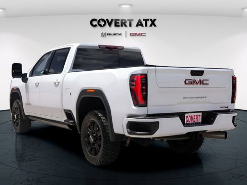 Used 2025 GMC Sierra 2500 AT4 w/ AT4 Premium Plus Package AWD/4WD image 5