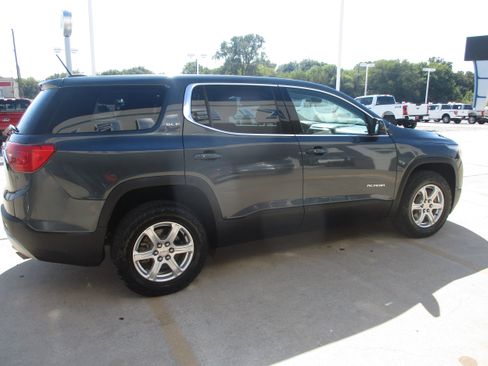 Used 2019 GMC Acadia SLE image 3
