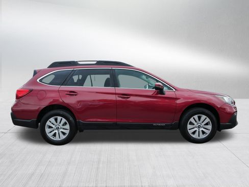 Used 2019 Subaru Outback 2.5i Premium image 8