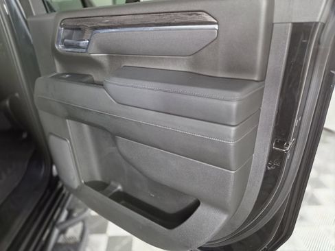 Used 2025 Chevrolet Silverado 2500 LTZ w/ LTZ Plus Package AWD/4WD image 31
