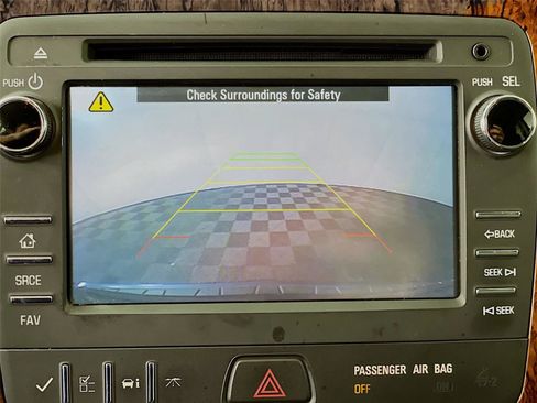 Used 2014 Chevrolet Traverse LT w/ All-Star Edition image 17